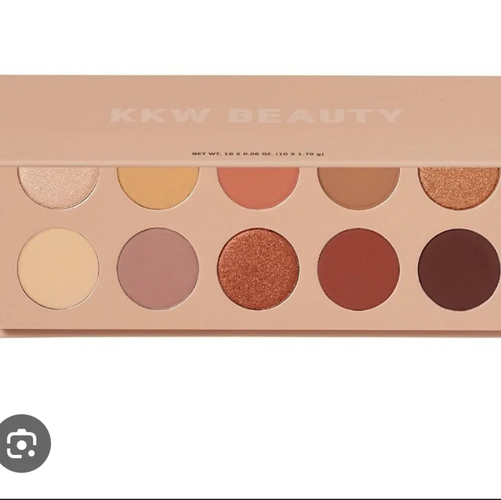 KKW Beauty Classic Eyeshadow Palette